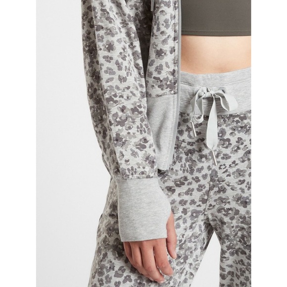 Athleta Balance Printed Sweatshirt Size 2X Spotted Gray Leopard Print Hoodie - Picture 4 of 16